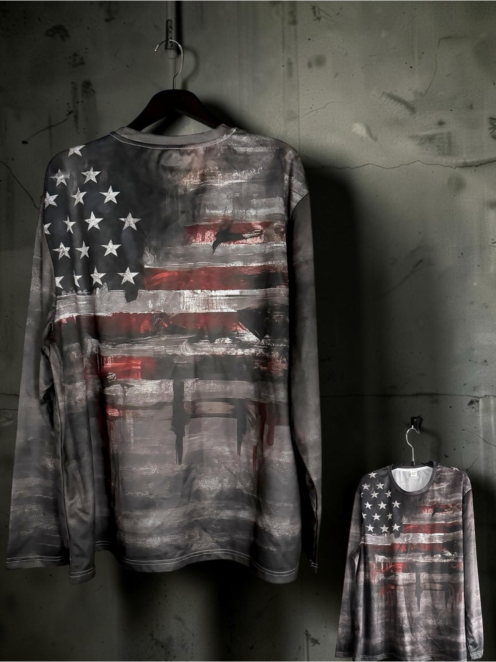 Men's Long Sleeve Graphic Worn Flag Tee l 3X l EUC - Picture 7 of 7